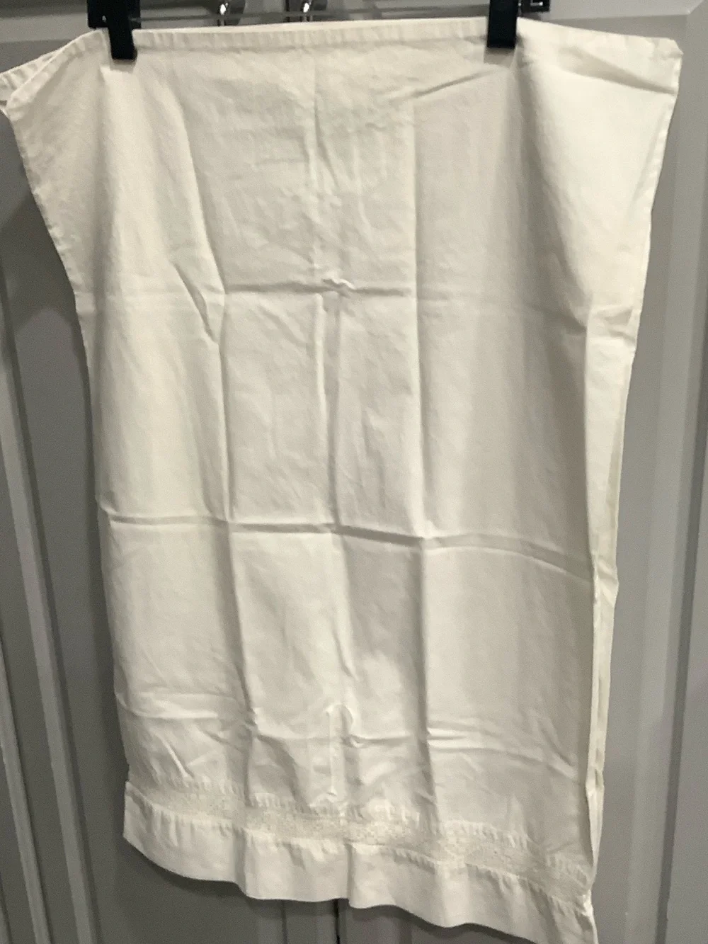 Shabby Chic Vtg Off Wht, Pillowcase, French Linen, Hemstitch “P” Monogram Detail